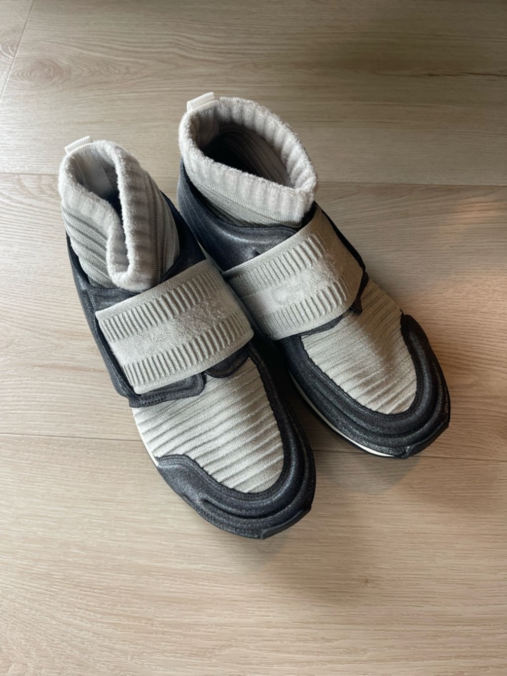Chanel Stretch Spirit Sneakers